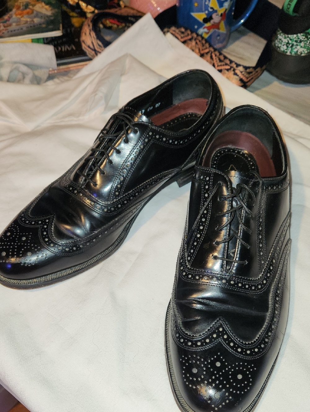 Gorgeous ! Black FLORSHEIM wingtip Dress Shoes 10.5 D dad Shoes Hipster Grandpa